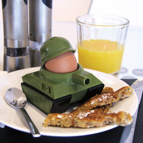 Army-Tank-Egg-Cup-holder-Soldier-Shaped-Toast-Cutter-Boys-Novelty-Secret-Santa-391312624195